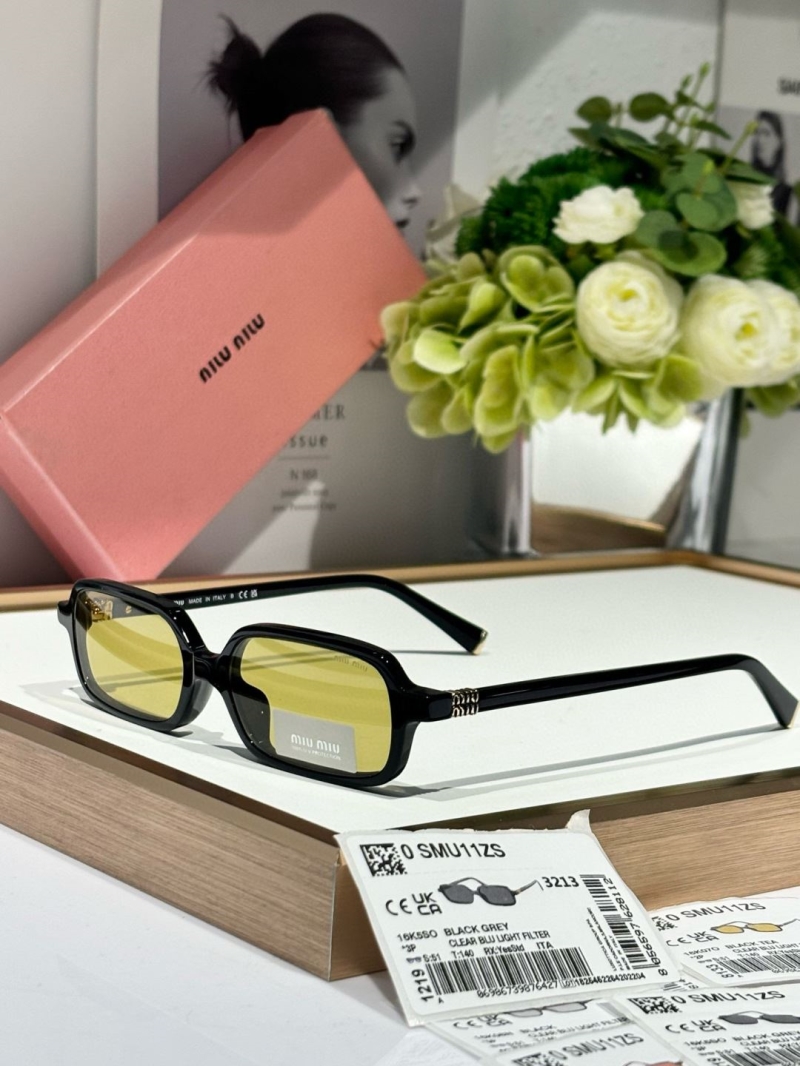 MIU MIU